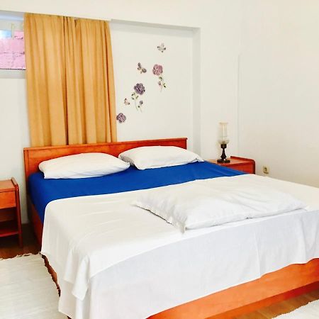 2Bedroom Apartment Lapad ดูบรอฟนิก ภายนอก รูปภาพ